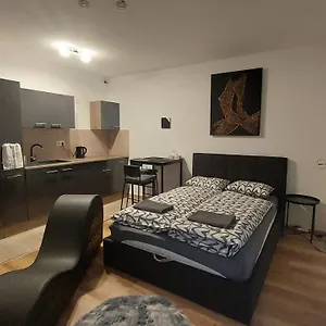  Apartman N&z Apartman Close To The Downtown